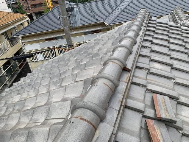 瓦屋根の修理