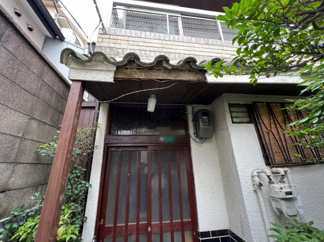 寝屋川市の鼻隠し・剥がれ